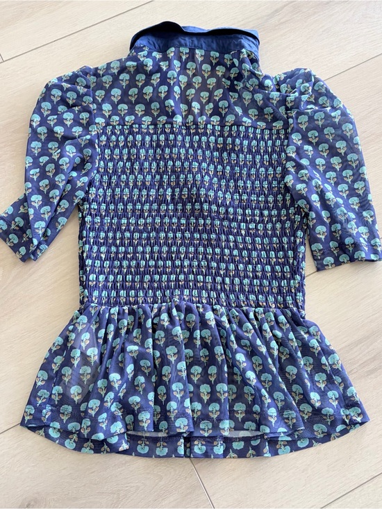 Anthropologie Maeve Smocked Peplum Top Navy Blue Print Short Sleeve Women’s XXS